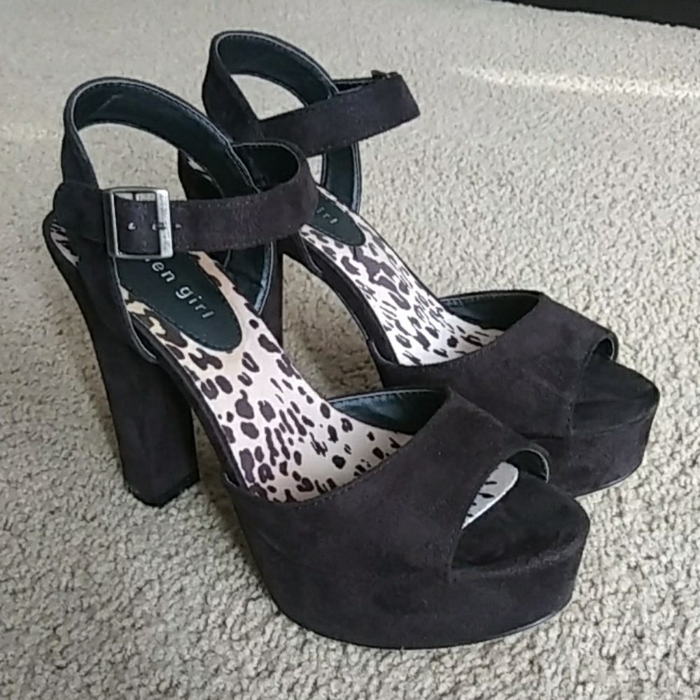 Black Heels